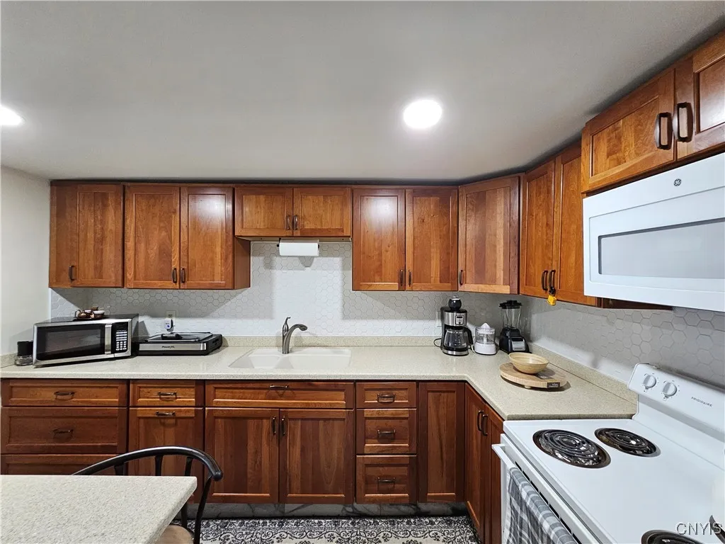 714 Blandina Street, Utica, New York 13501, Utica, New York 13501, 2 Bedrooms Bedrooms, 6 Rooms Rooms,1 BathroomBathrooms,Residential,For Sale,714 Blandina Street, Utica, New York 13501,0,S1604052