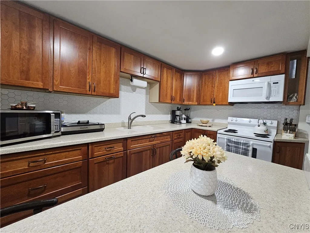 714 Blandina Street, Utica, New York 13501, Utica, New York 13501, 2 Bedrooms Bedrooms, 6 Rooms Rooms,1 BathroomBathrooms,Residential,For Sale,714 Blandina Street, Utica, New York 13501,0,S1604052