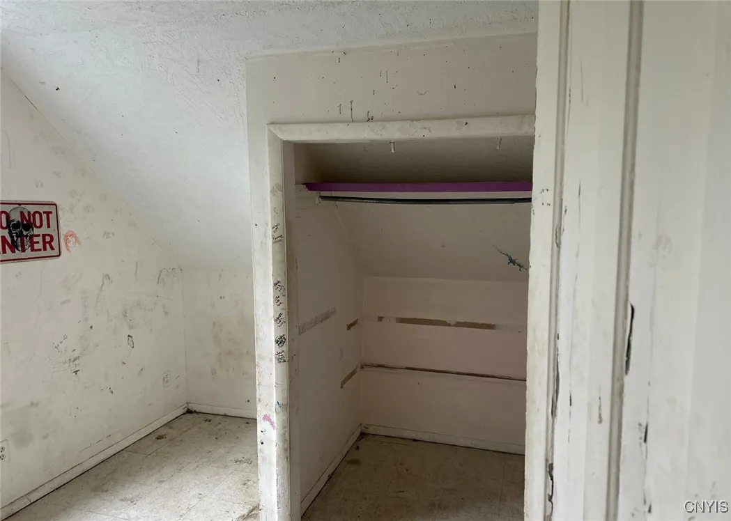 121 Lyon Street, Fulton, New York 13069, Fulton, New York 13069, 3 Bedrooms Bedrooms, 7 Rooms Rooms,2 BathroomsBathrooms,Residential,For Sale,121 Lyon Street, Fulton, New York 13069,0,S1604143