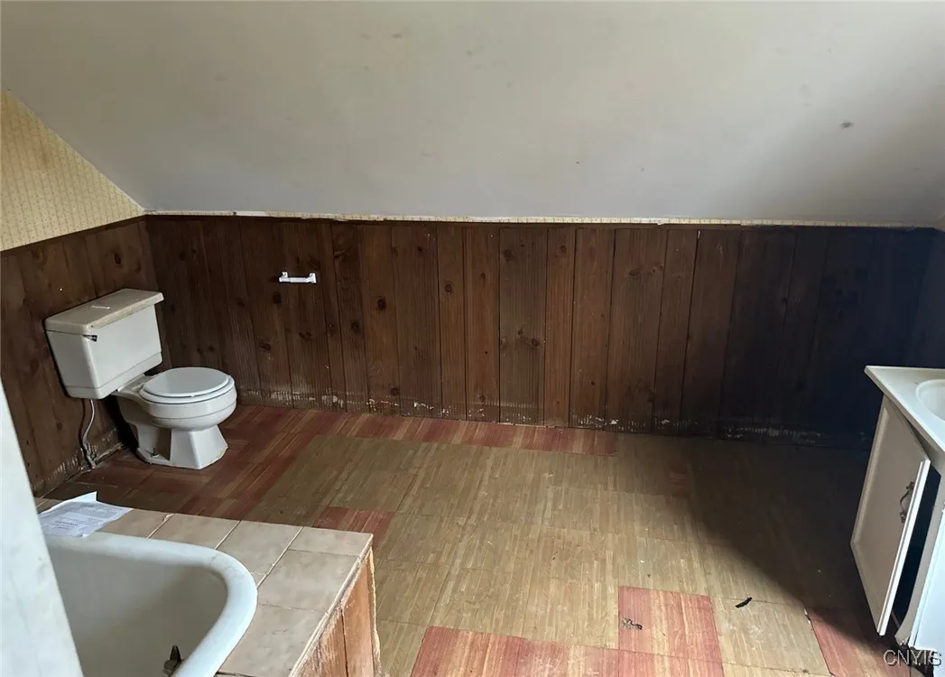 121 Lyon Street, Fulton, New York 13069, Fulton, New York 13069, 3 Bedrooms Bedrooms, 7 Rooms Rooms,2 BathroomsBathrooms,Residential,For Sale,121 Lyon Street, Fulton, New York 13069,0,S1604143