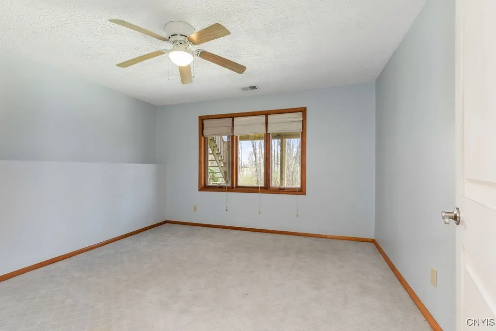 3293 Greenleafe Drive, Lysander, New York 13135, Lysander, New York 13135, 4 Bedrooms Bedrooms, 11 Rooms Rooms,2 BathroomsBathrooms,Residential Lease,For Rent,3293 Greenleafe Drive, Lysander, New York 13135,S1603749