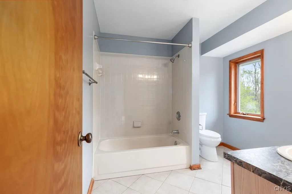 3293 Greenleafe Drive, Lysander, New York 13135, Lysander, New York 13135, 4 Bedrooms Bedrooms, 11 Rooms Rooms,2 BathroomsBathrooms,Residential Lease,For Rent,3293 Greenleafe Drive, Lysander, New York 13135,S1603749
