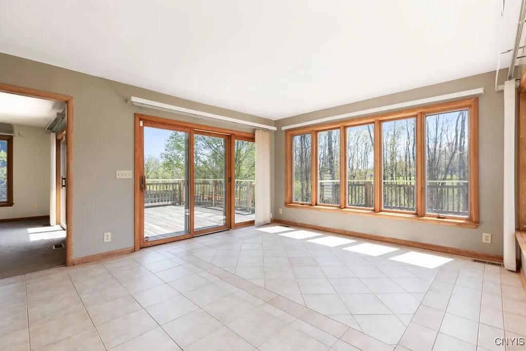 3293 Greenleafe Drive, Lysander, New York 13135, Lysander, New York 13135, 4 Bedrooms Bedrooms, 11 Rooms Rooms,2 BathroomsBathrooms,Residential Lease,For Rent,3293 Greenleafe Drive, Lysander, New York 13135,S1603749