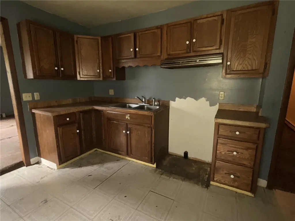 9 South Chenango Street, Greene, New York 13778, Greene, New York 13778, ,Commercial Sale,For Sale,9 South Chenango Street, Greene, New York 13778,0,R1604124