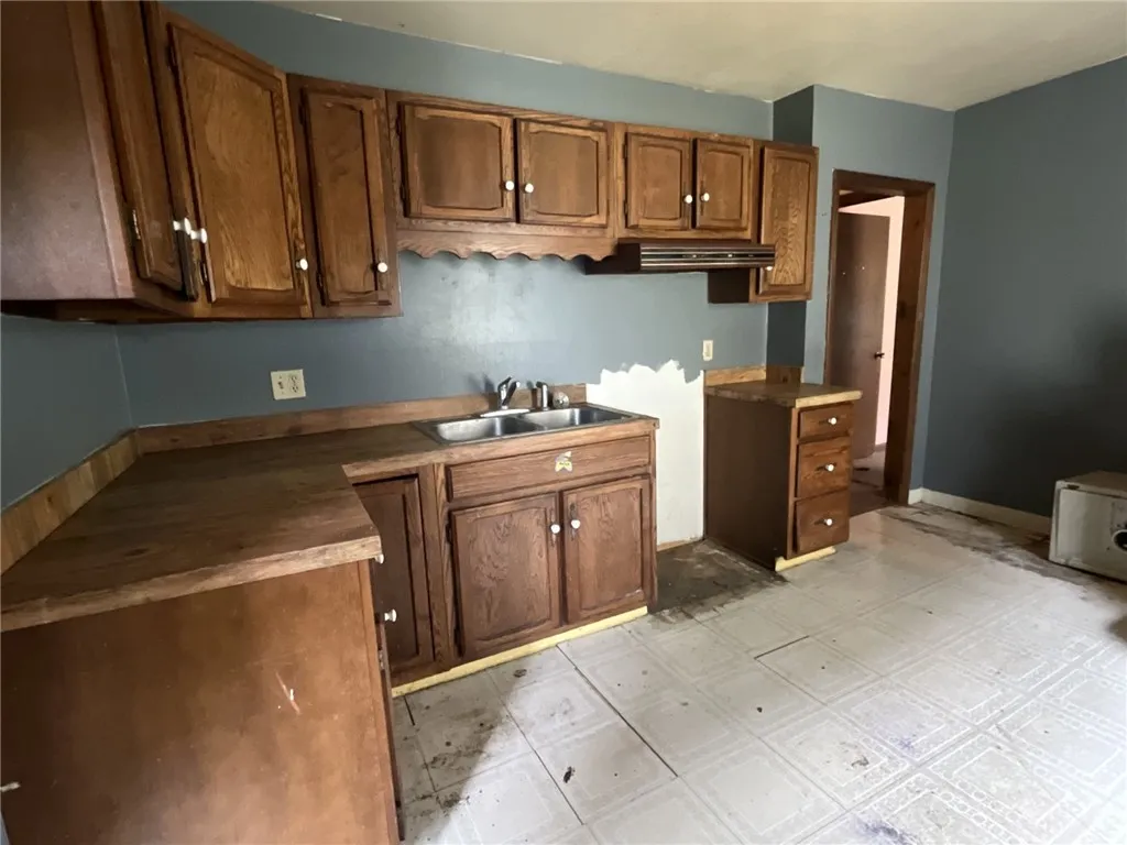 9 South Chenango Street, Greene, New York 13778, Greene, New York 13778, ,Commercial Sale,For Sale,9 South Chenango Street, Greene, New York 13778,0,R1604124