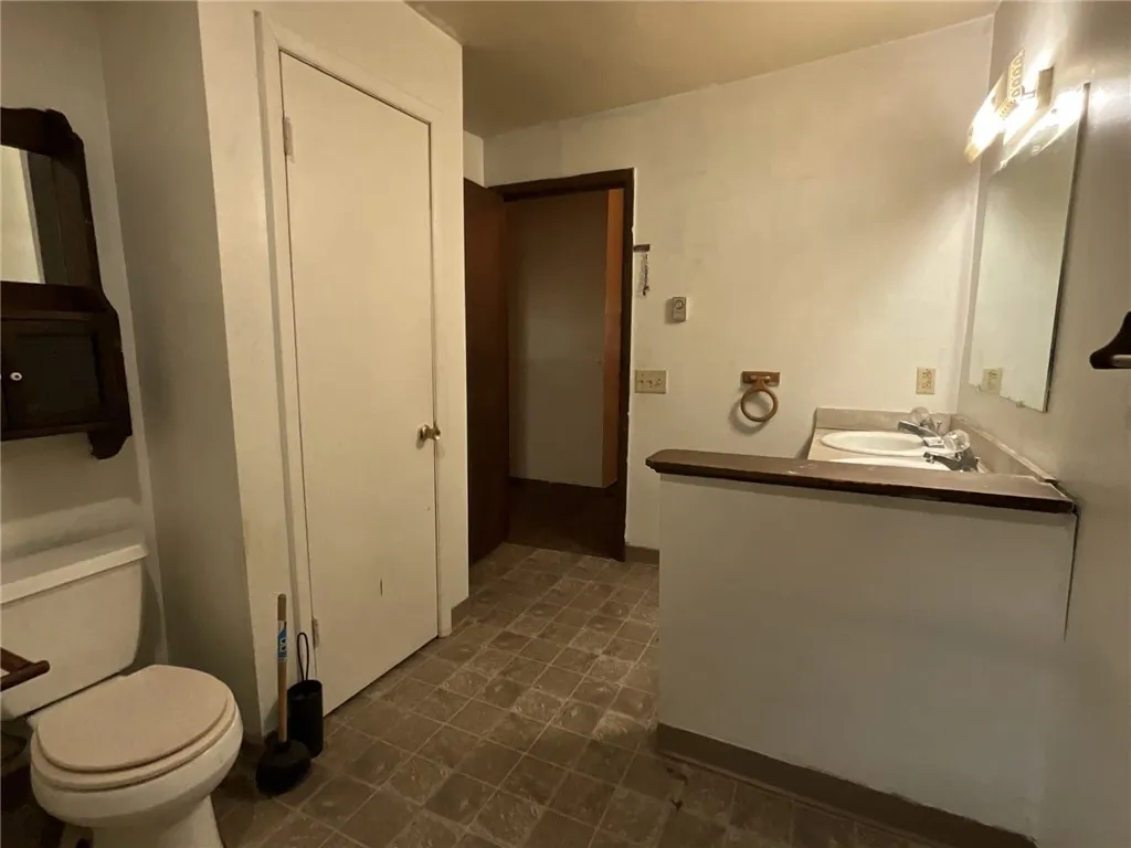 9 South Chenango Street, Greene, New York 13778, Greene, New York 13778, ,Commercial Sale,For Sale,9 South Chenango Street, Greene, New York 13778,0,R1604124