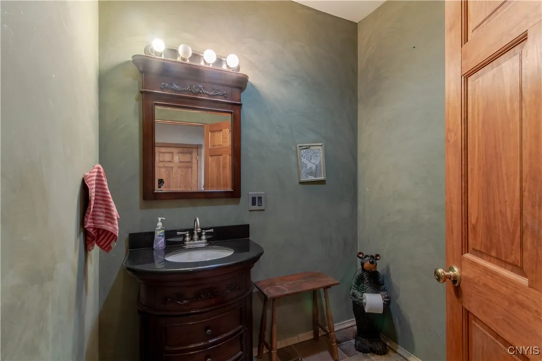 131 Quarry Road, Gouverneur, New York 13642, Gouverneur, New York 13642, 7 Bedrooms Bedrooms, 24 Rooms Rooms,5 BathroomsBathrooms,Residential,Closed,131 Quarry Road, Gouverneur, New York 13642,0,S1603331