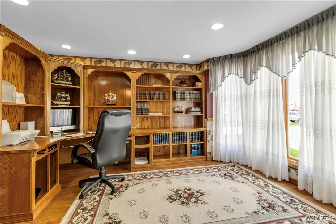 3379 Baker Road, Orchard Park, New York 14127, Orchard Park, New York 14127, 4 Bedrooms Bedrooms, 13 Rooms Rooms,2 BathroomsBathrooms,Residential,Closed,3379 Baker Road, Orchard Park, New York 14127,0,B1604262