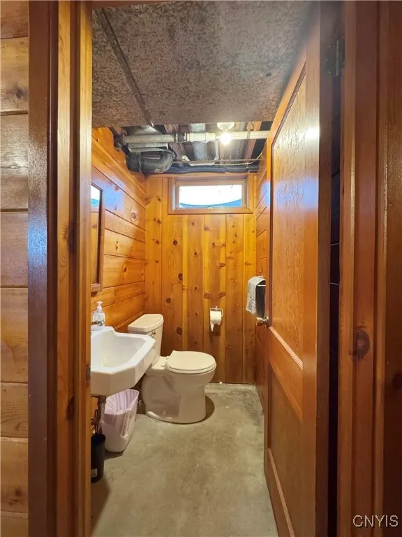 103 Hiawatha, Salina, New York 13088, Salina, New York 13088, 3 Bedrooms Bedrooms, 5 Rooms Rooms,2 BathroomsBathrooms,Residential,Closed,103 Hiawatha, Salina, New York 13088,0,S1602590