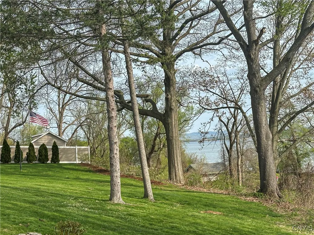 103 Hiawatha, Salina, New York 13088, Salina, New York 13088, 3 Bedrooms Bedrooms, 5 Rooms Rooms,2 BathroomsBathrooms,Residential,Closed,103 Hiawatha, Salina, New York 13088,0,S1602590