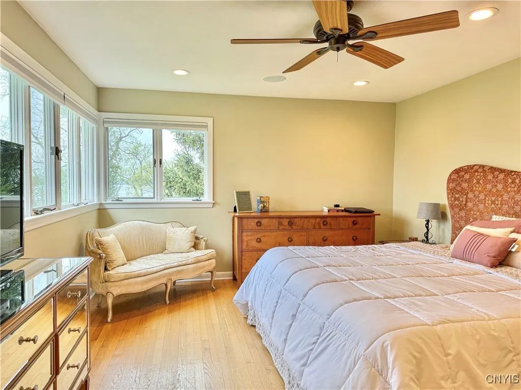 103 Hiawatha, Salina, New York 13088, Salina, New York 13088, 3 Bedrooms Bedrooms, 5 Rooms Rooms,2 BathroomsBathrooms,Residential,Closed,103 Hiawatha, Salina, New York 13088,0,S1602590