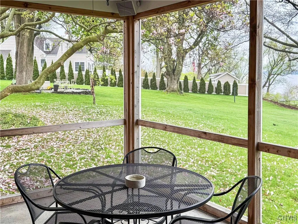 103 Hiawatha, Salina, New York 13088, Salina, New York 13088, 3 Bedrooms Bedrooms, 5 Rooms Rooms,2 BathroomsBathrooms,Residential,Closed,103 Hiawatha, Salina, New York 13088,0,S1602590