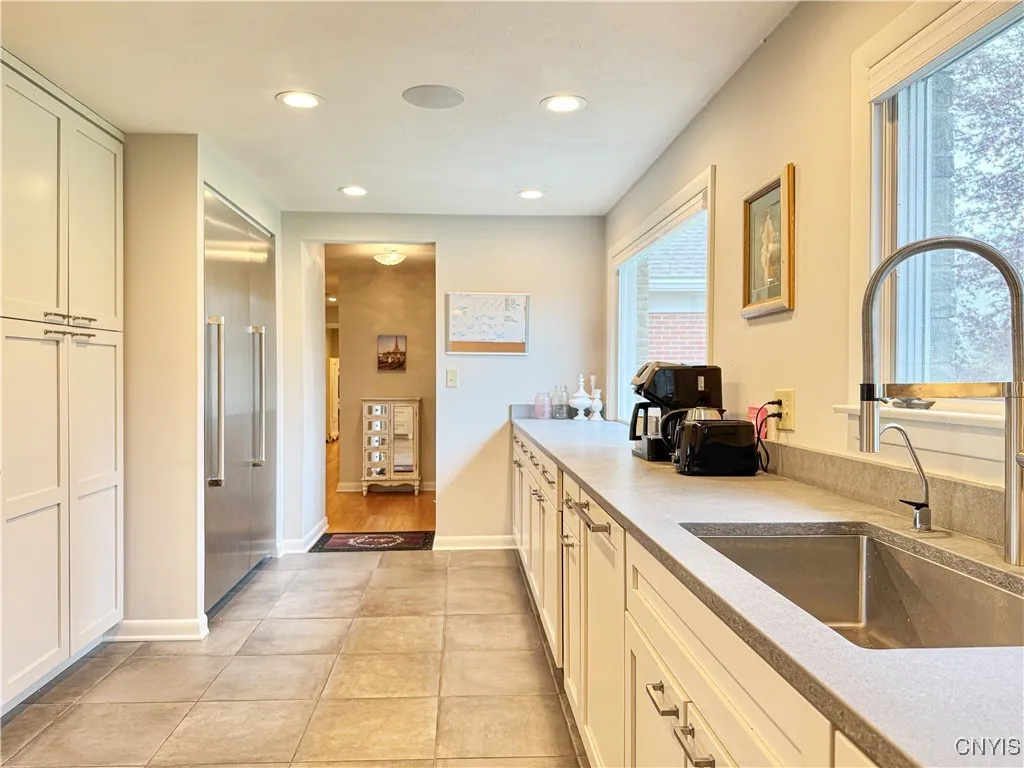 103 Hiawatha, Salina, New York 13088, Salina, New York 13088, 3 Bedrooms Bedrooms, 5 Rooms Rooms,2 BathroomsBathrooms,Residential,Closed,103 Hiawatha, Salina, New York 13088,0,S1602590
