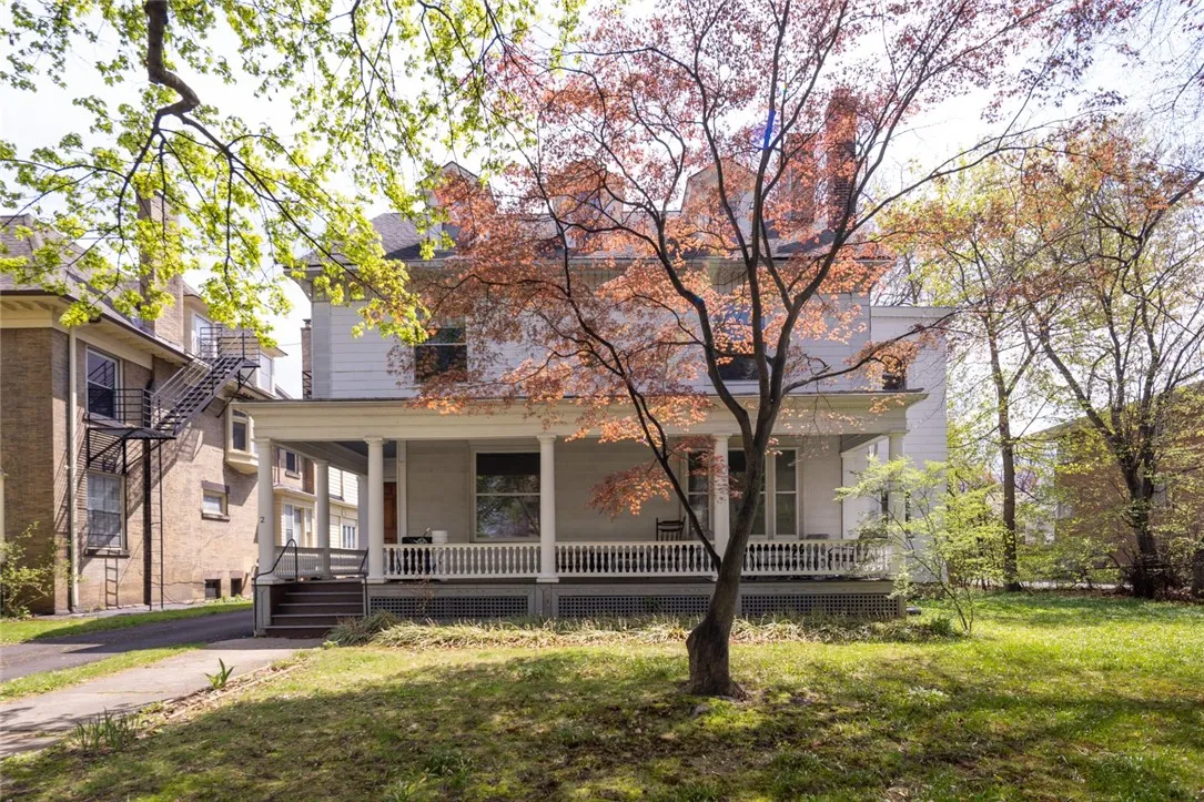 2 Granger Place, Rochester, New York 14607, Rochester, New York 14607, 1 Bedroom Bedrooms, 3 Rooms Rooms,1 BathroomBathrooms,Residential Lease,Closed,2 Granger Place, Rochester, New York 14607,0,R1603214