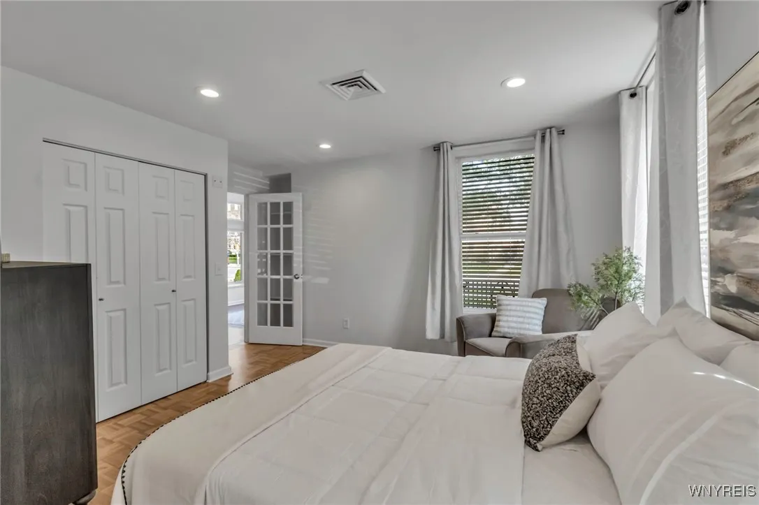 900 Delaware Avenue 101, Buffalo, New York 14209, Buffalo, New York 14209, 2 Bedrooms Bedrooms, 7 Rooms Rooms,1 BathroomBathrooms,Residential,Closed,900 Delaware Avenue 101, Buffalo, New York 14209,0,B1604156