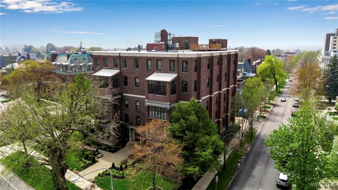 900 Delaware Avenue 101, Buffalo, New York 14209, Buffalo, New York 14209, 2 Bedrooms Bedrooms, 7 Rooms Rooms,1 BathroomBathrooms,Residential,Closed,900 Delaware Avenue 101, Buffalo, New York 14209,0,B1604156