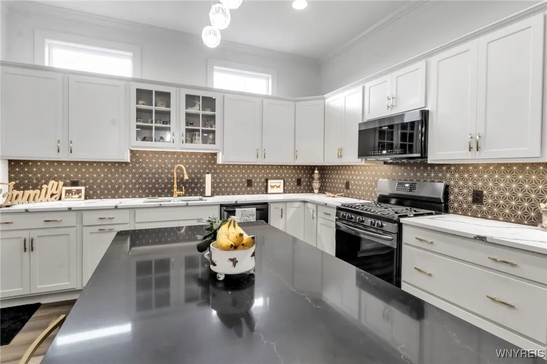 5419 Alderbrook Lane, Clarence, New York 14031, Clarence, New York 14031, 3 Bedrooms Bedrooms, 5 Rooms Rooms,2 BathroomsBathrooms,Residential,For Sale,5419 Alderbrook Lane, Clarence, New York 14031,B1603688