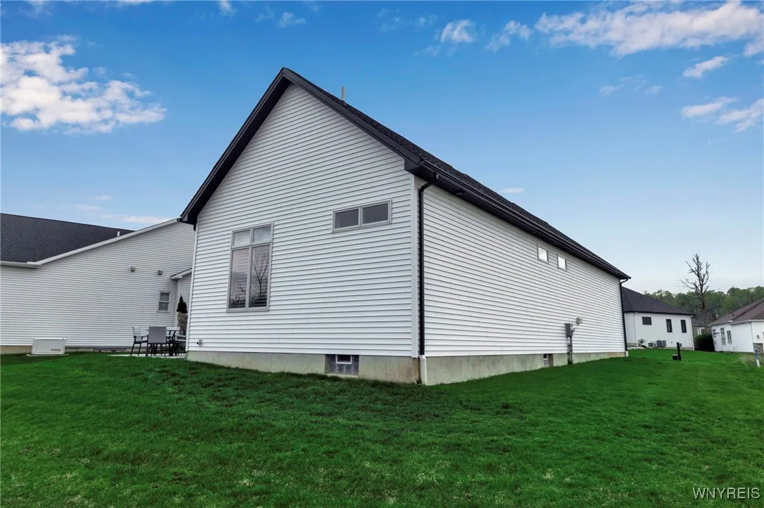 5419 Alderbrook Lane, Clarence, New York 14031, Clarence, New York 14031, 3 Bedrooms Bedrooms, 5 Rooms Rooms,2 BathroomsBathrooms,Residential,For Sale,5419 Alderbrook Lane, Clarence, New York 14031,B1603688