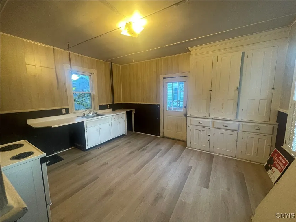 449 North Prospect Street, Herkimer, New York 1335, Herkimer, New York 13350, 4 Bedrooms Bedrooms, 9 Rooms Rooms,1 BathroomBathrooms,Residential,Closed,449 North Prospect Street, Herkimer, New York 1335,S1603153