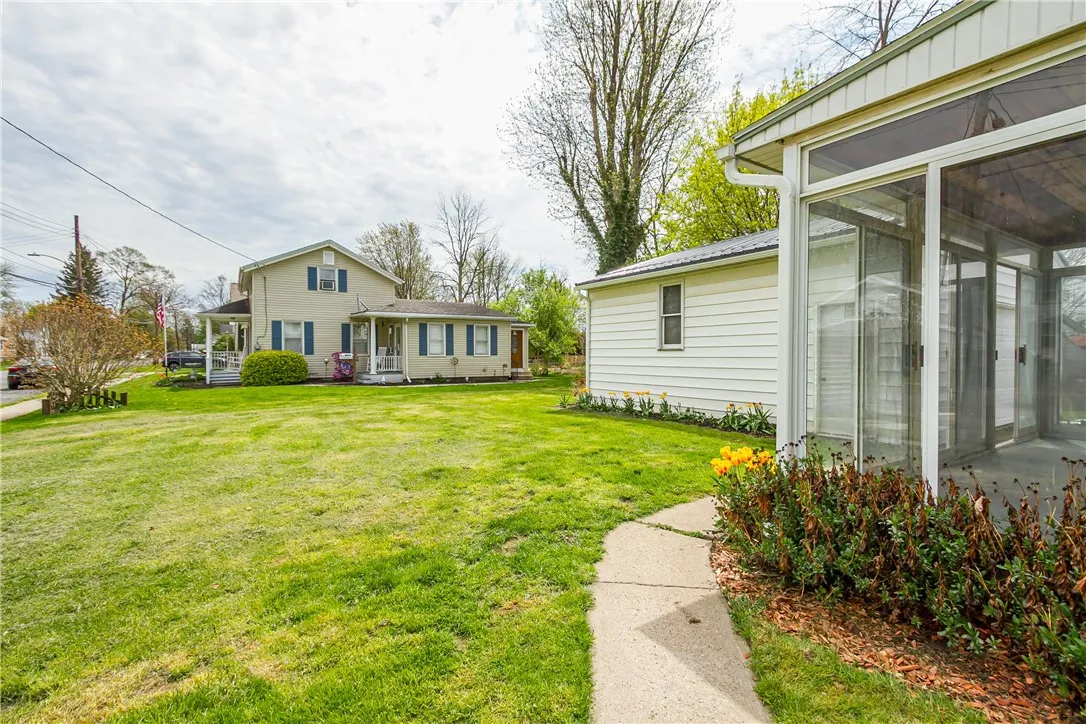 20 Swift Street, Waterloo, New York 13165, Waterloo, New York 13165, 4 Bedrooms Bedrooms, 6 Rooms Rooms,2 BathroomsBathrooms,Residential,Closed,20 Swift Street, Waterloo, New York 13165,0,R1604201