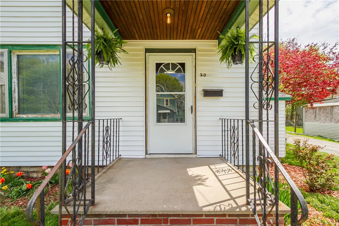 20 Swift Street, Waterloo, New York 13165, Waterloo, New York 13165, 4 Bedrooms Bedrooms, 6 Rooms Rooms,2 BathroomsBathrooms,Residential,Closed,20 Swift Street, Waterloo, New York 13165,0,R1604201