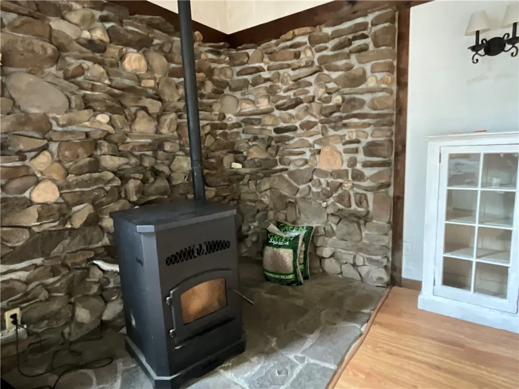 70 East Masonville Pond Road, Masonville, New York, Masonville, New York 13839, 6 Bedrooms Bedrooms, ,3 BathroomsBathrooms,Residential,For Sale,70 East Masonville Pond Road, Masonville, New York,0,R1603366