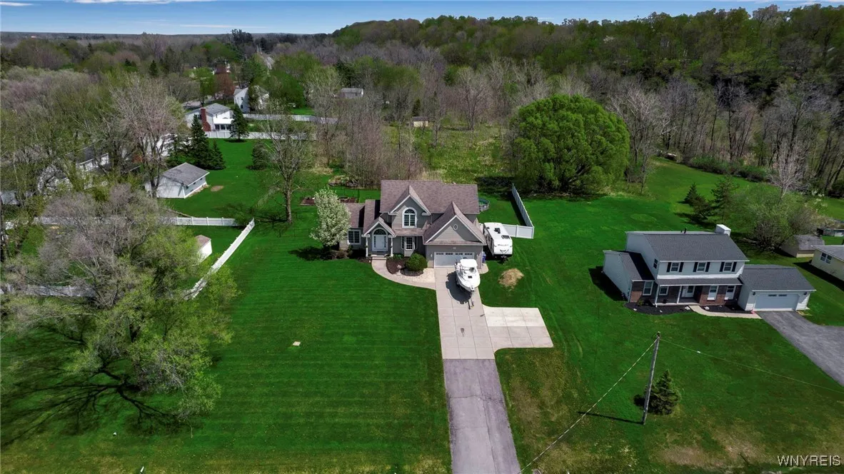 5245 Goodrich Road, Clarence, New York 14031, Clarence, New York 14031, 4 Bedrooms Bedrooms, 9 Rooms Rooms,2 BathroomsBathrooms,Residential,Closed,5245 Goodrich Road, Clarence, New York 14031,0,B1604371