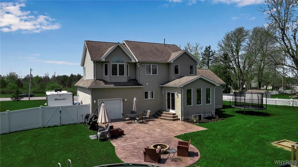 5245 Goodrich Road, Clarence, New York 14031, Clarence, New York 14031, 4 Bedrooms Bedrooms, 9 Rooms Rooms,2 BathroomsBathrooms,Residential,Closed,5245 Goodrich Road, Clarence, New York 14031,0,B1604371