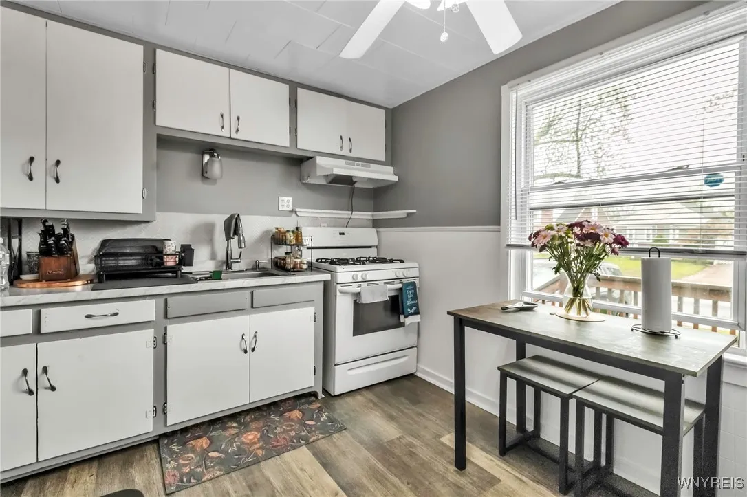 365 Washington Avenue, Tonawanda-town, New York 14, Tonawanda, New York 14217, 4 Bedrooms Bedrooms, ,2 BathroomsBathrooms,Residential,Closed,365 Washington Avenue, Tonawanda-town, New York 14,0,B1604478