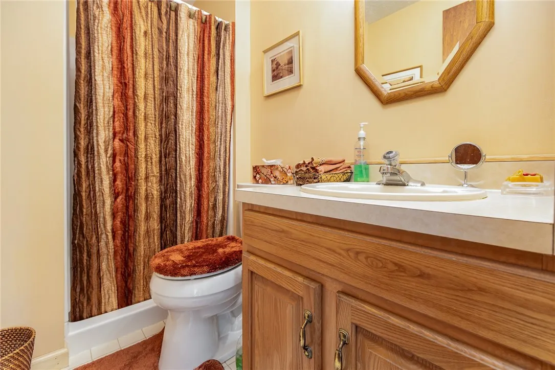 FIRST FLOOR FULL BATH
