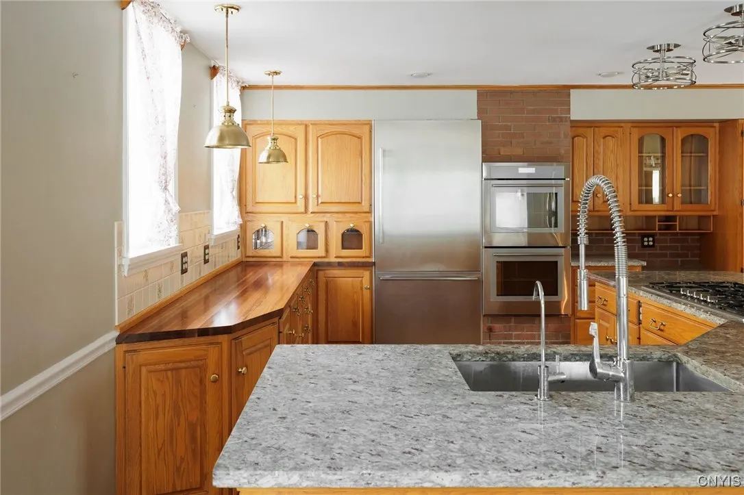 155 Paddock Street, Watertown-city, New York 13601, Watertown City, New York 13601, 4 Bedrooms Bedrooms, 10 Rooms Rooms,2 BathroomsBathrooms,Residential,Closed,155 Paddock Street, Watertown-city, New York 13601,0,S1600059