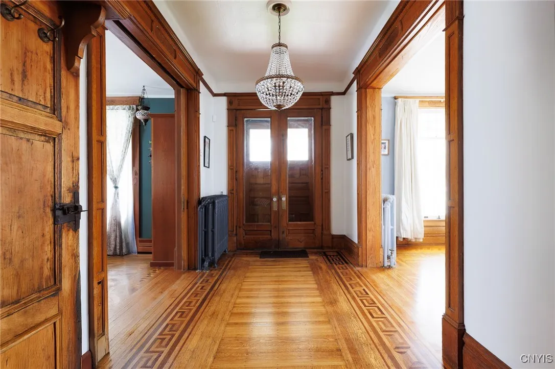 foyer / entry hall