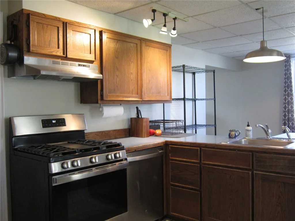 75 Water Street, Franklin, New York 13775, Franklin, New York 13775, 5 Bedrooms Bedrooms, 8 Rooms Rooms,2 BathroomsBathrooms,Residential,Closed,75 Water Street, Franklin, New York 13775,R1604500