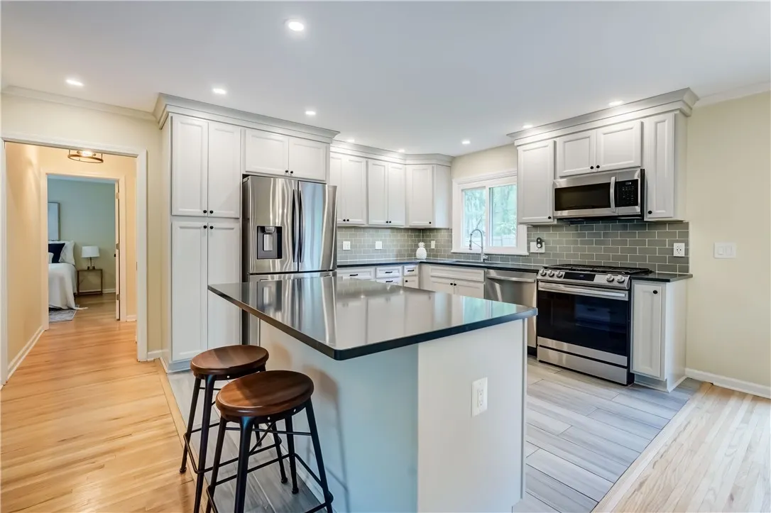 14 Benedict Road, Perinton, New York 14534, Perinton, New York 14534, 2 Bedrooms Bedrooms, 5 Rooms Rooms,2 BathroomsBathrooms,Residential,Closed,14 Benedict Road, Perinton, New York 14534,R1603321