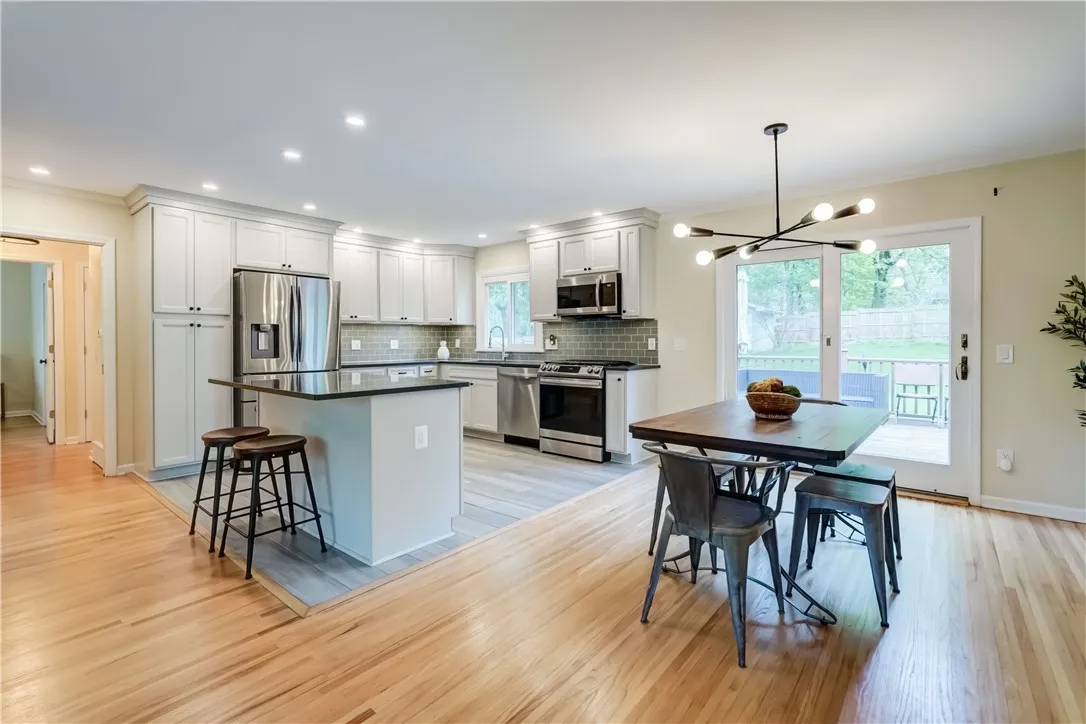 14 Benedict Road, Perinton, New York 14534, Perinton, New York 14534, 2 Bedrooms Bedrooms, 5 Rooms Rooms,2 BathroomsBathrooms,Residential,Closed,14 Benedict Road, Perinton, New York 14534,R1603321