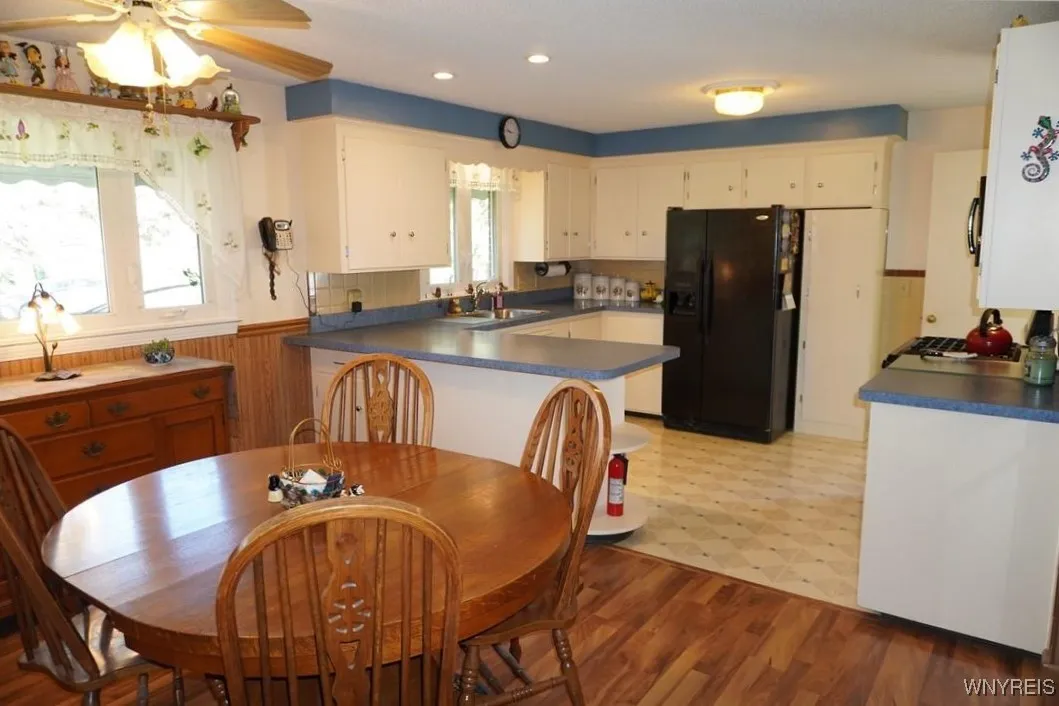 117 Willowdale Drive, West Seneca, New York 14224, West Seneca, New York 14224, 3 Bedrooms Bedrooms, 5 Rooms Rooms,2 BathroomsBathrooms,Residential,Closed,117 Willowdale Drive, West Seneca, New York 14224,0,B1603650