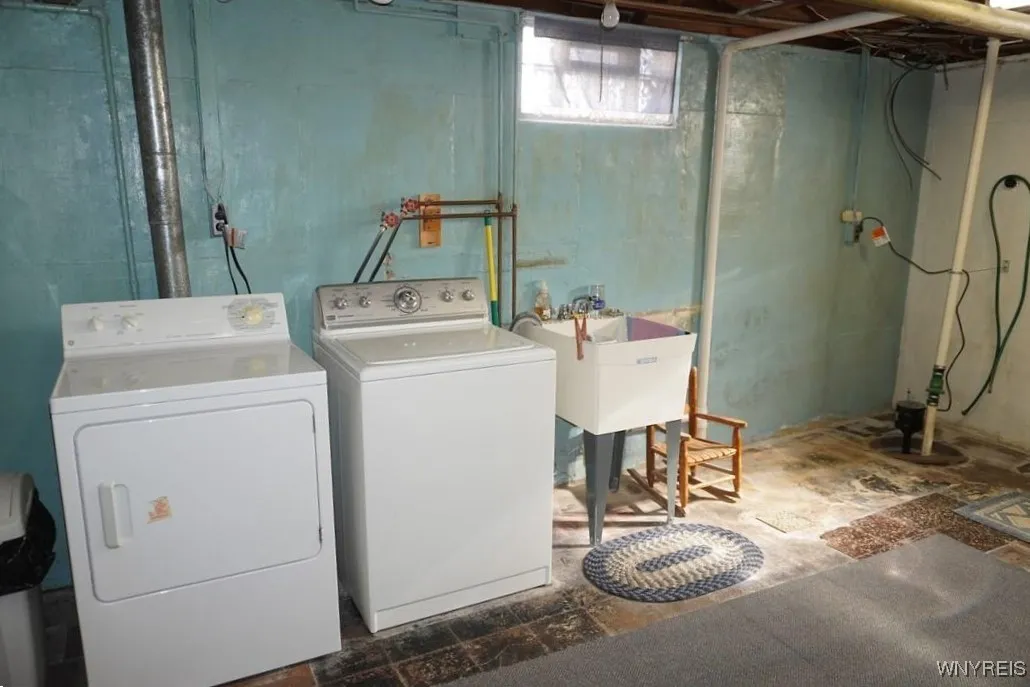 117 Willowdale Drive, West Seneca, New York 14224, West Seneca, New York 14224, 3 Bedrooms Bedrooms, 5 Rooms Rooms,2 BathroomsBathrooms,Residential,Closed,117 Willowdale Drive, West Seneca, New York 14224,0,B1603650