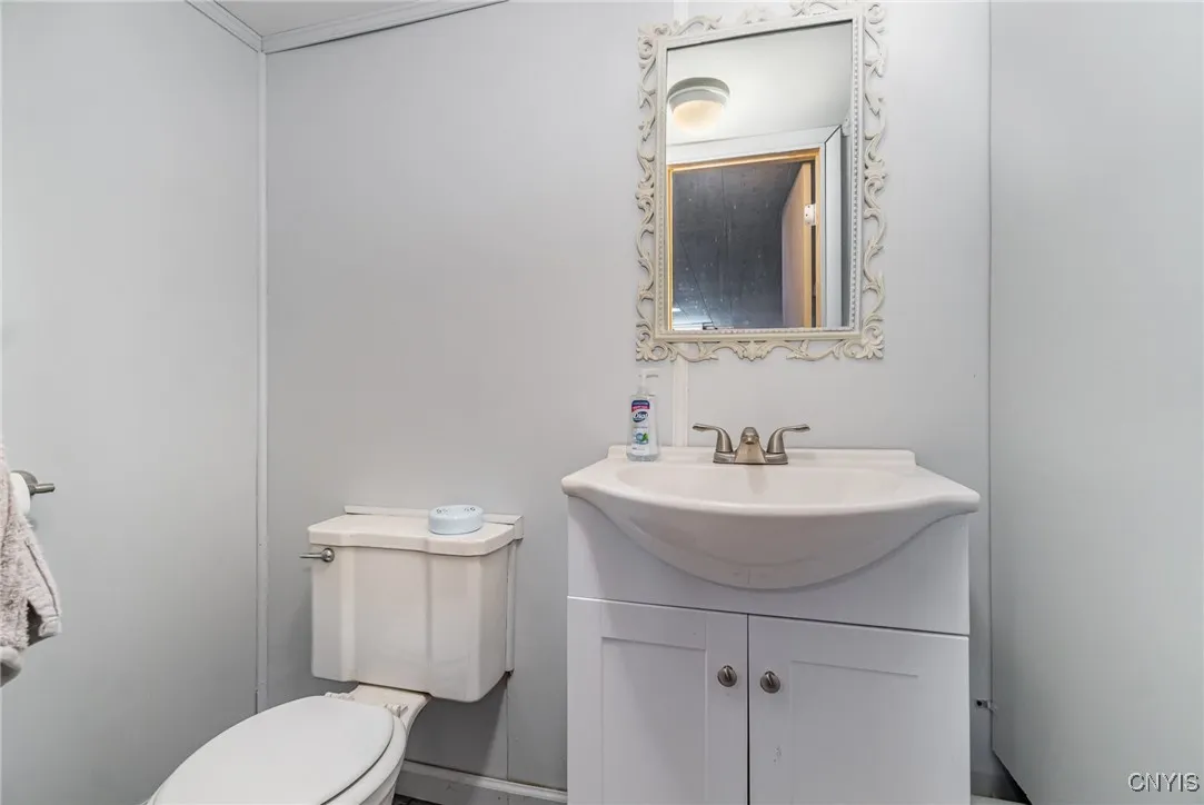 111 Simmons Terrace, Camillus, New York 13219, Camillus, New York 13219, 3 Bedrooms Bedrooms, 8 Rooms Rooms,1 BathroomBathrooms,Residential,Closed,111 Simmons Terrace, Camillus, New York 13219,0,S1603997
