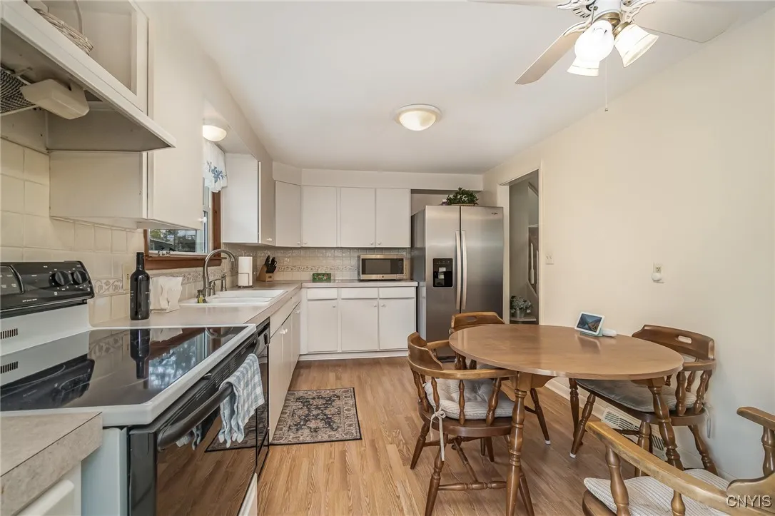 111 Simmons Terrace, Camillus, New York 13219, Camillus, New York 13219, 3 Bedrooms Bedrooms, 8 Rooms Rooms,1 BathroomBathrooms,Residential,Closed,111 Simmons Terrace, Camillus, New York 13219,0,S1603997