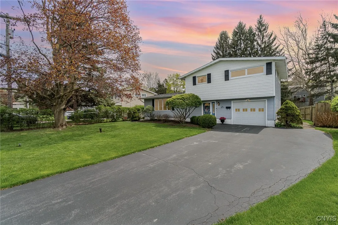 111 Simmons Terrace, Camillus, New York 13219, Camillus, New York 13219, 3 Bedrooms Bedrooms, 8 Rooms Rooms,1 BathroomBathrooms,Residential,Closed,111 Simmons Terrace, Camillus, New York 13219,0,S1603997