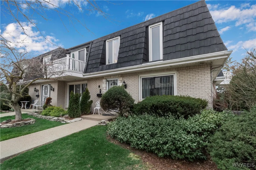 2050 Delaware Avenue Apt E, Buffalo, New York 1421, Buffalo, New York 14216, 2 Bedrooms Bedrooms, 7 Rooms Rooms,2 BathroomsBathrooms,Residential Lease,Closed,2050 Delaware Avenue Apt E, Buffalo, New York 1421,0,B1604426