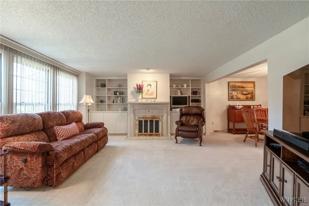 153 Wedgewood Drive, Amherst, New York 14221, Amherst, New York 14221, 3 Bedrooms Bedrooms, 6 Rooms Rooms,2 BathroomsBathrooms,Residential,Closed,153 Wedgewood Drive, Amherst, New York 14221,0,B1604823