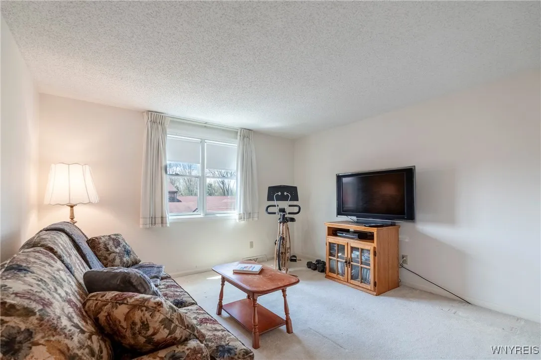 153 Wedgewood Drive, Amherst, New York 14221, Amherst, New York 14221, 3 Bedrooms Bedrooms, 6 Rooms Rooms,2 BathroomsBathrooms,Residential,Closed,153 Wedgewood Drive, Amherst, New York 14221,0,B1604823