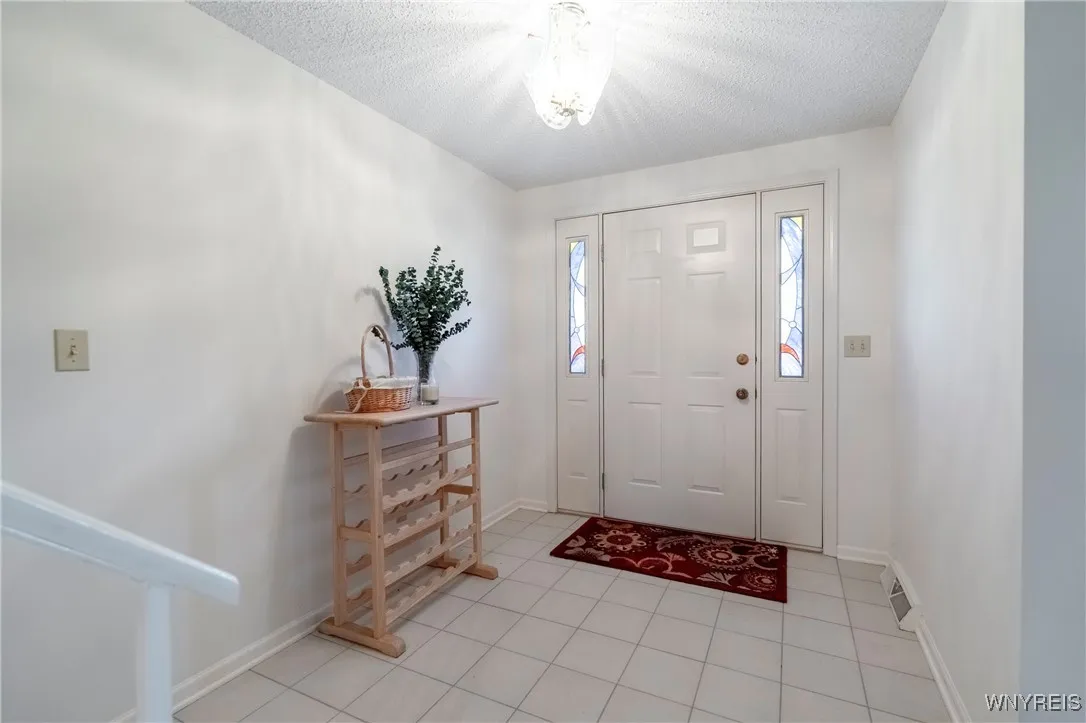 153 Wedgewood Drive, Amherst, New York 14221, Amherst, New York 14221, 3 Bedrooms Bedrooms, 6 Rooms Rooms,2 BathroomsBathrooms,Residential,Closed,153 Wedgewood Drive, Amherst, New York 14221,0,B1604823