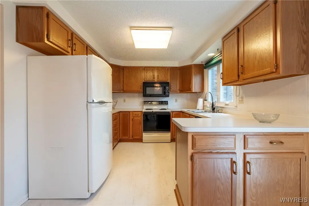 153 Wedgewood Drive, Amherst, New York 14221, Amherst, New York 14221, 3 Bedrooms Bedrooms, 6 Rooms Rooms,2 BathroomsBathrooms,Residential,Closed,153 Wedgewood Drive, Amherst, New York 14221,0,B1604823