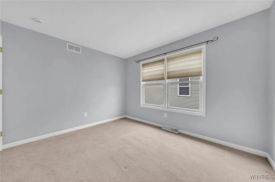 48 Rushford Hollow Drive, Cheektowaga, New York 14, Cheektowaga, New York 14227, 2 Bedrooms Bedrooms, 7 Rooms Rooms,2 BathroomsBathrooms,Residential,Closed,48 Rushford Hollow Drive, Cheektowaga, New York 14,0,B1604167