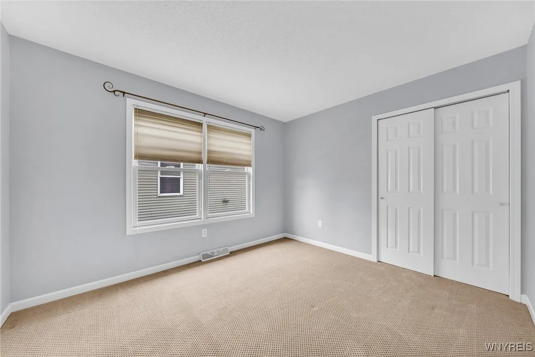 48 Rushford Hollow Drive, Cheektowaga, New York 14, Cheektowaga, New York 14227, 2 Bedrooms Bedrooms, 7 Rooms Rooms,2 BathroomsBathrooms,Residential,Closed,48 Rushford Hollow Drive, Cheektowaga, New York 14,0,B1604167