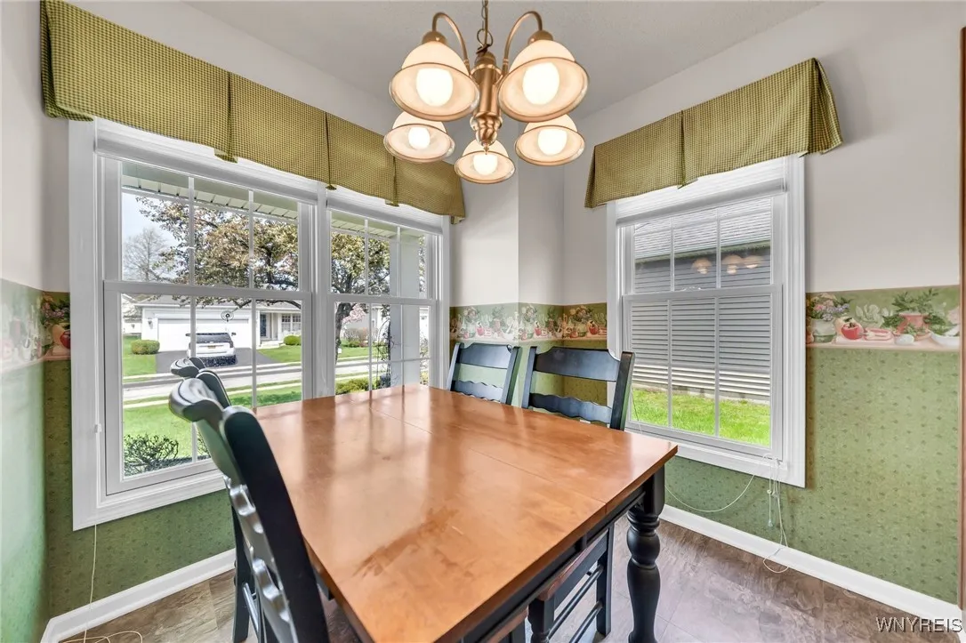 48 Rushford Hollow Drive, Cheektowaga, New York 14, Cheektowaga, New York 14227, 2 Bedrooms Bedrooms, 7 Rooms Rooms,2 BathroomsBathrooms,Residential,Closed,48 Rushford Hollow Drive, Cheektowaga, New York 14,0,B1604167