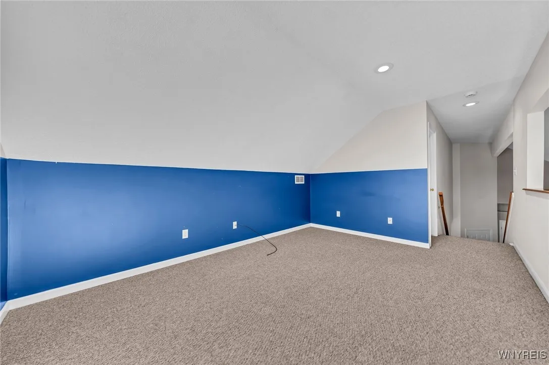 48 Rushford Hollow Drive, Cheektowaga, New York 14, Cheektowaga, New York 14227, 2 Bedrooms Bedrooms, 7 Rooms Rooms,2 BathroomsBathrooms,Residential,Closed,48 Rushford Hollow Drive, Cheektowaga, New York 14,0,B1604167