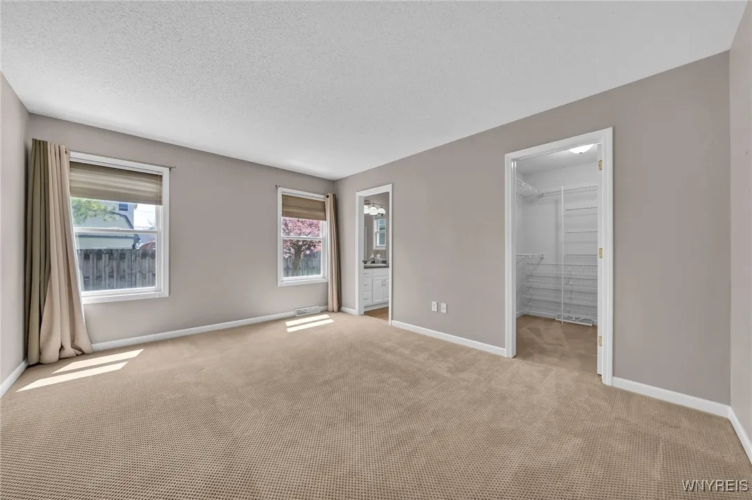 48 Rushford Hollow Drive, Cheektowaga, New York 14, Cheektowaga, New York 14227, 2 Bedrooms Bedrooms, 7 Rooms Rooms,2 BathroomsBathrooms,Residential,Closed,48 Rushford Hollow Drive, Cheektowaga, New York 14,0,B1604167